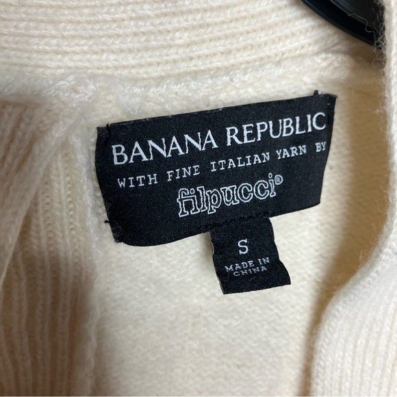 Banana Republic with fine Italian yarn by filpucci cream sweater size small - Picture 2 of 5